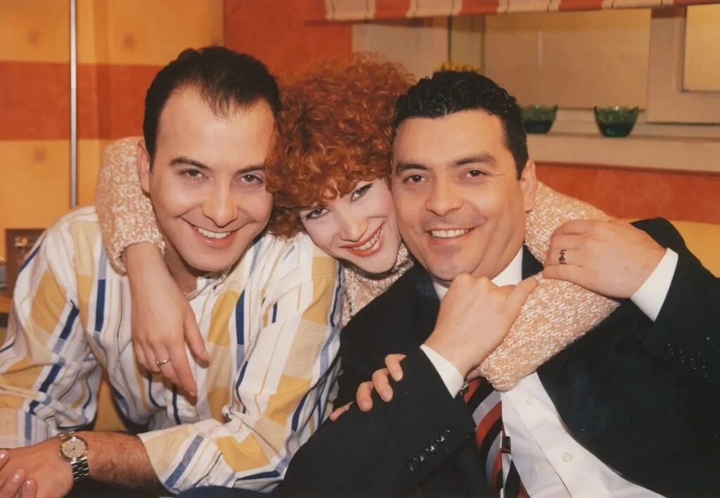 Ayrılsak da Beraberiz (1999)