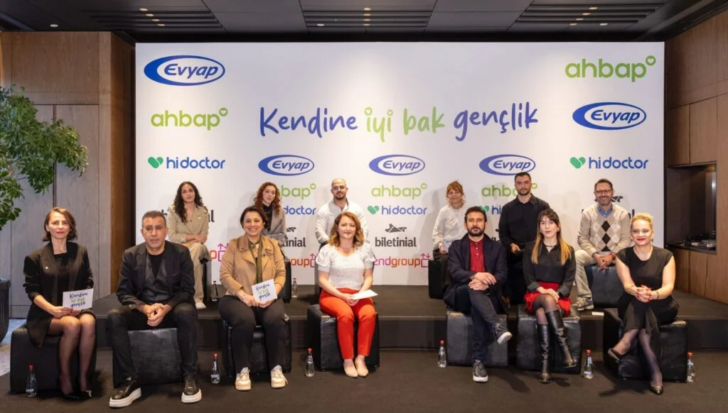Evyap’tan gençlere kapsamlı destek